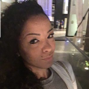 Meet your Posher, Fernanda